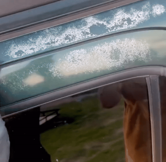 Pastă pentru zgârieturi auto cu efect polish